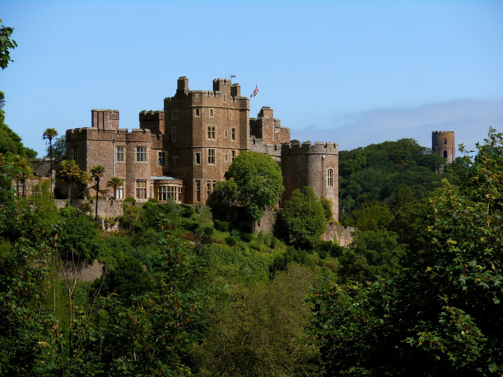 9 Best Castles to Visit in Somerset