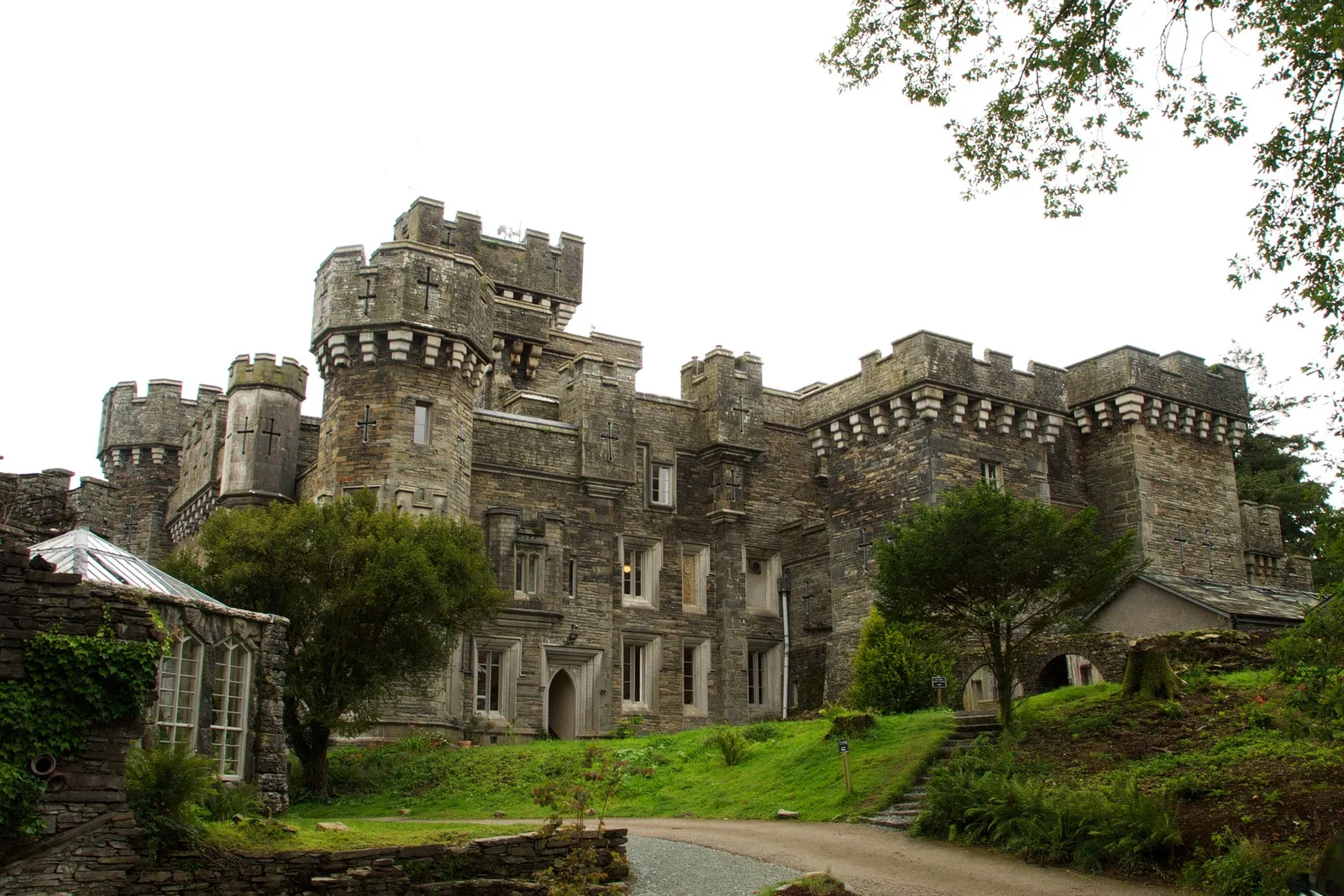 Discover Cumbria's Best Castles: A Historic Adventure Amidst Lake District Camping