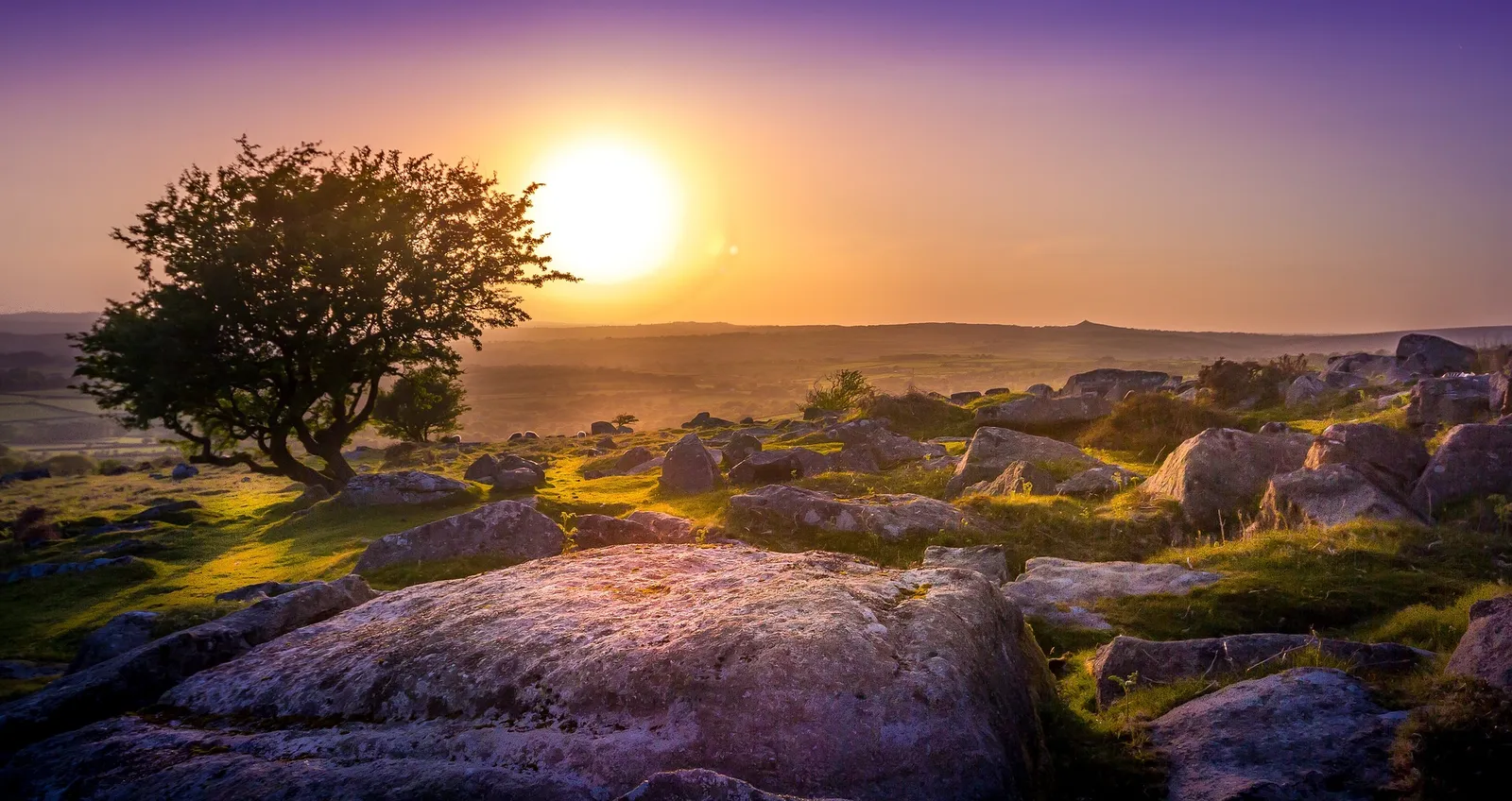 Traversing Dartmoor: A Trekker's Guide to Scenic and Historic Routes